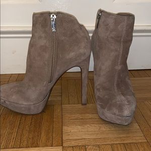 JESSICA SIMPSON booties